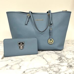 Michael Kors Jet Set Travel Tote Surf Blue Matching Hamilton Wallet